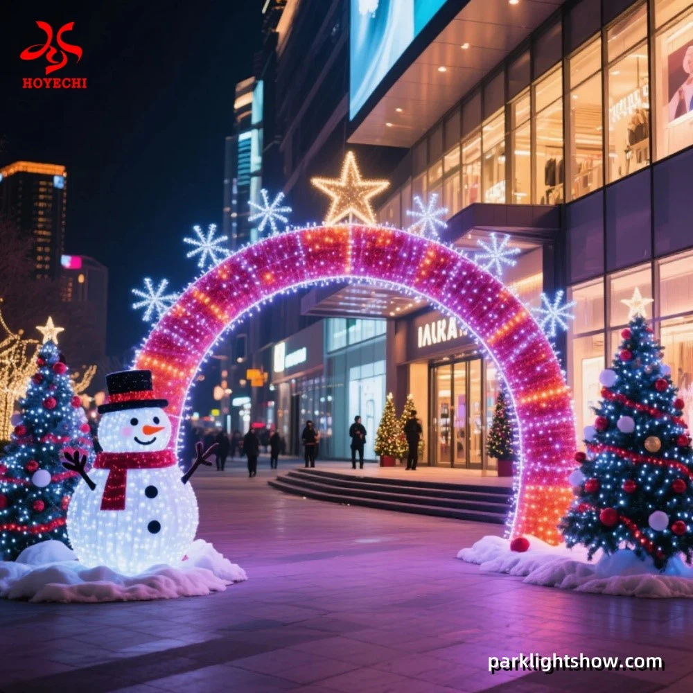 Outdoor LED Christmas Arch with Snowman Lights in Shopping Plaza Outdoor LED Christmas Arch with Snowman Lights in Shopping Plaza